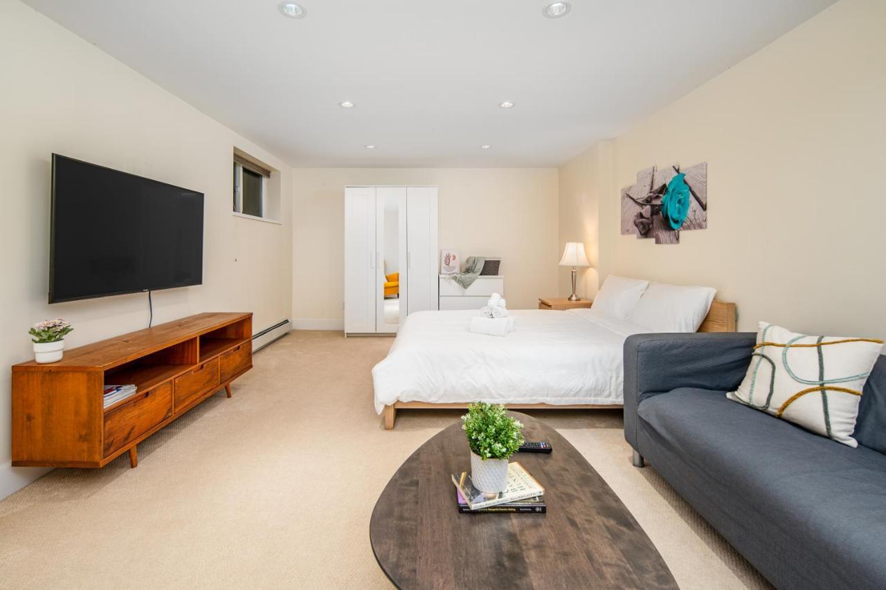 Gorgeous 4 Bedroom Garden Level Suite At Vancouver West & Ubc Ngoại thất bức ảnh