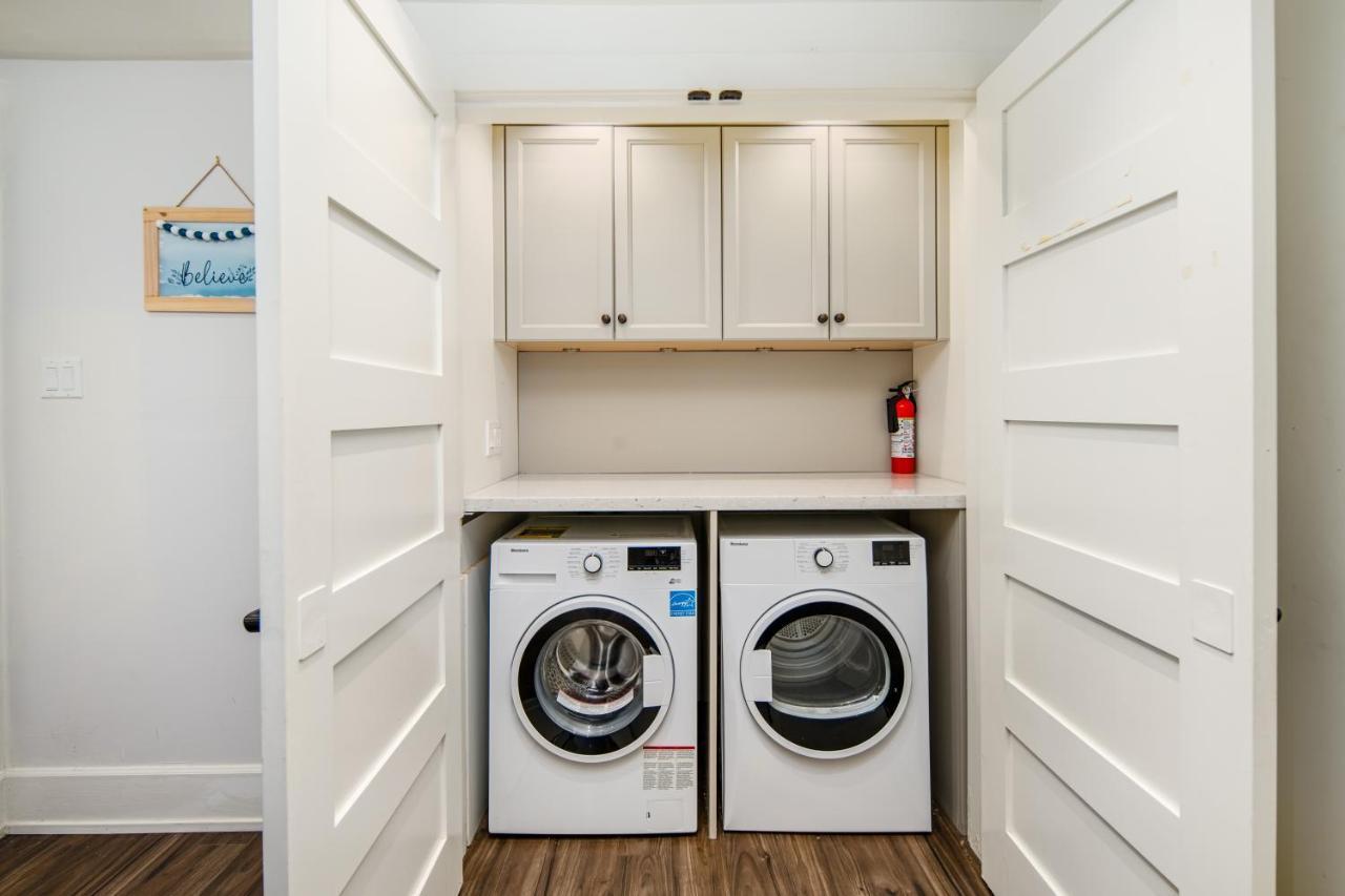 Gorgeous 4 Bedroom Garden Level Suite At Vancouver West & Ubc Ngoại thất bức ảnh